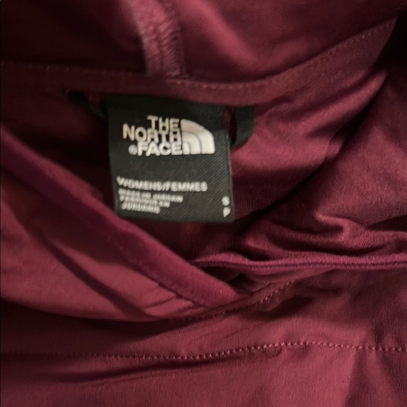 The North Face Quilted Pullover Hoodie - Picture 3 of 9